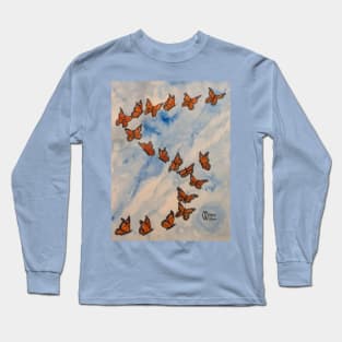 Flight of the monarch butterfly Long Sleeve T-Shirt